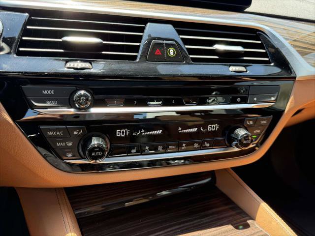 Used 2023 BMW M550i xDrive w/ Executive Package AWD/4WD image 32
