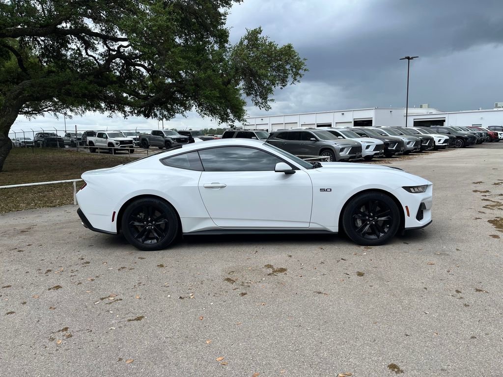 Used 2024 Ford Mustang GT image 3
