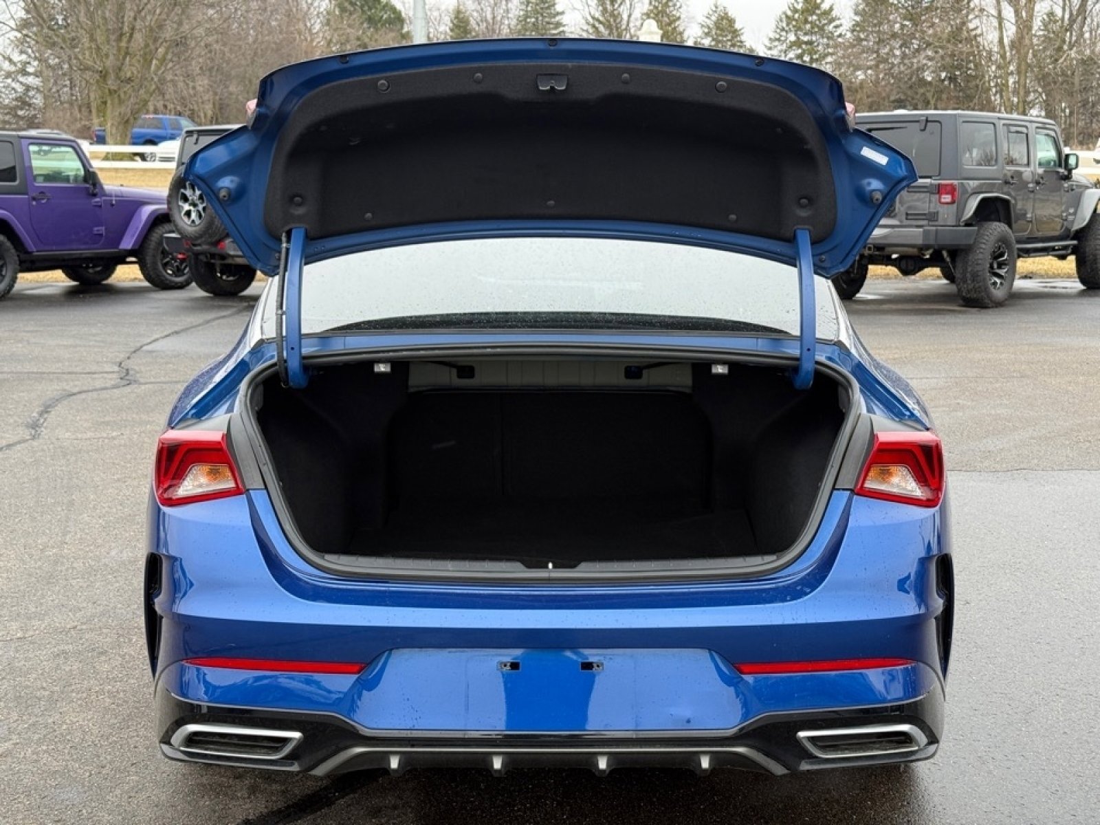 Used 2023 Kia K5 GT-Line image 36