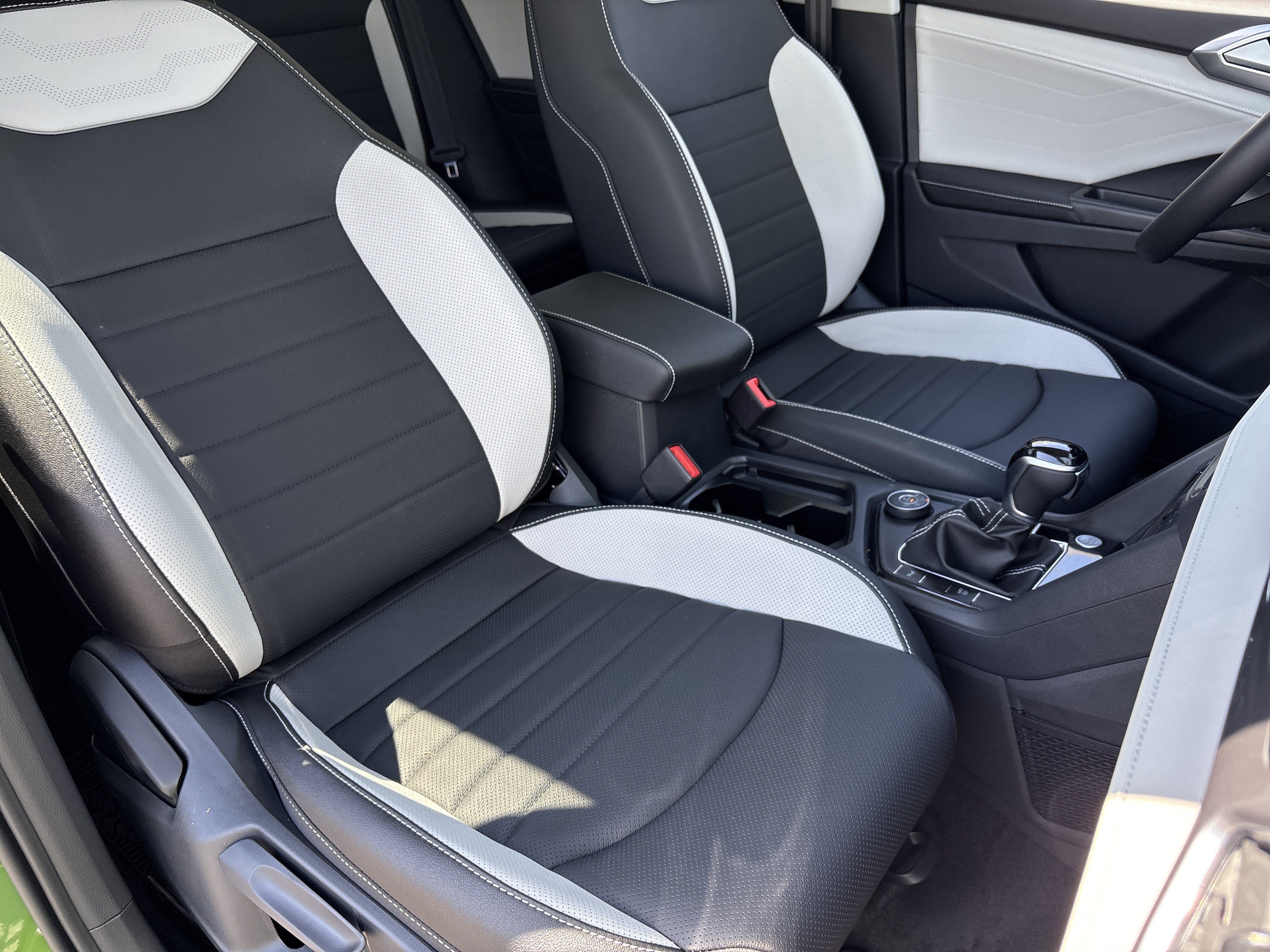 New 2026 Volkswagen Taos SEL AWD/4WD image 7