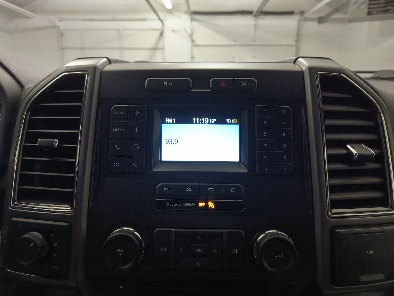 Used 2018 Ford F150 XLT AWD/4WD image 23
