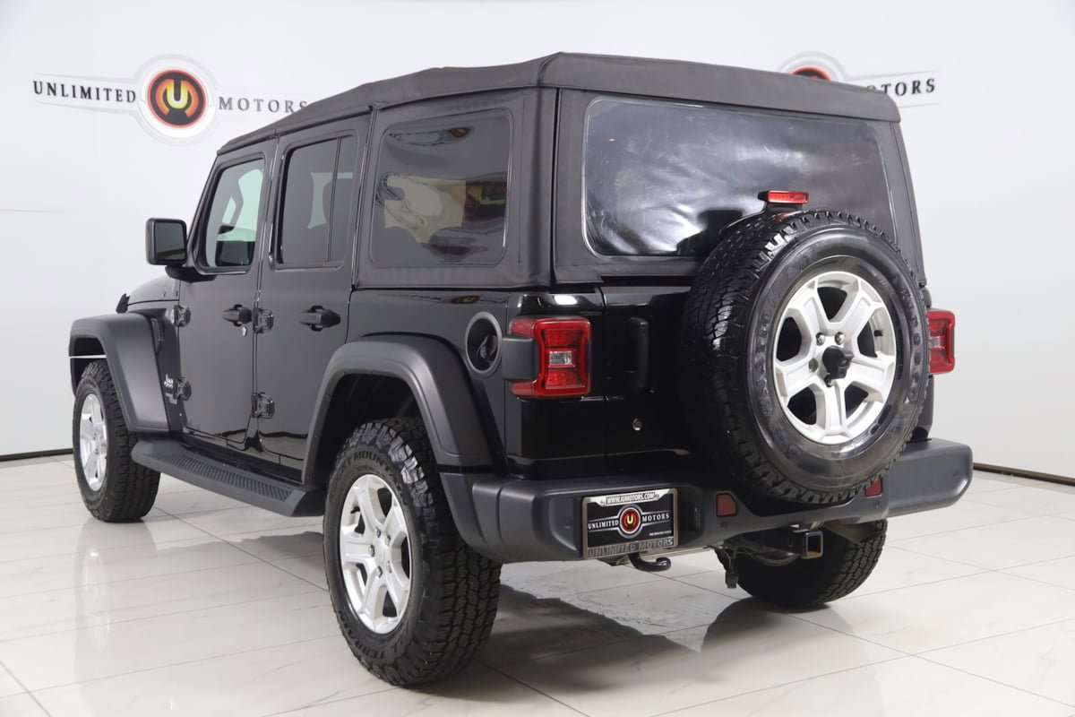 Used 2018 Jeep Wrangler Unlimited Sport S AWD/4WD image 4