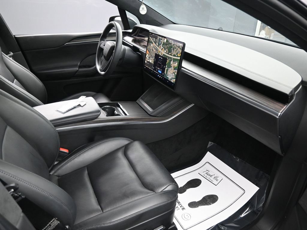 Used 2023 Tesla Model X image 29