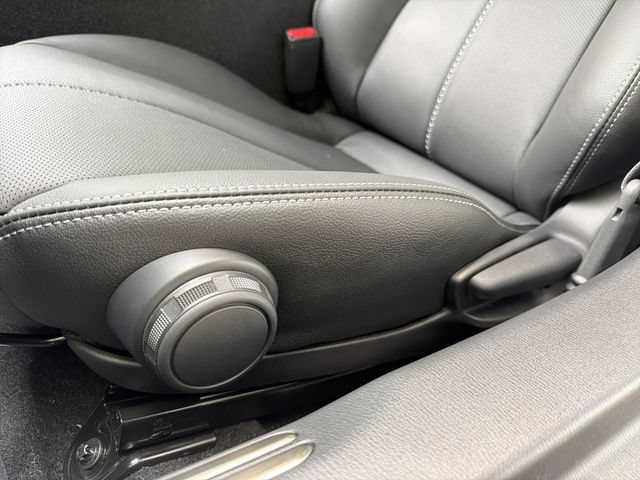 New 2026 MAZDA MX-5 Miata RF Grand Touring RWD image 12