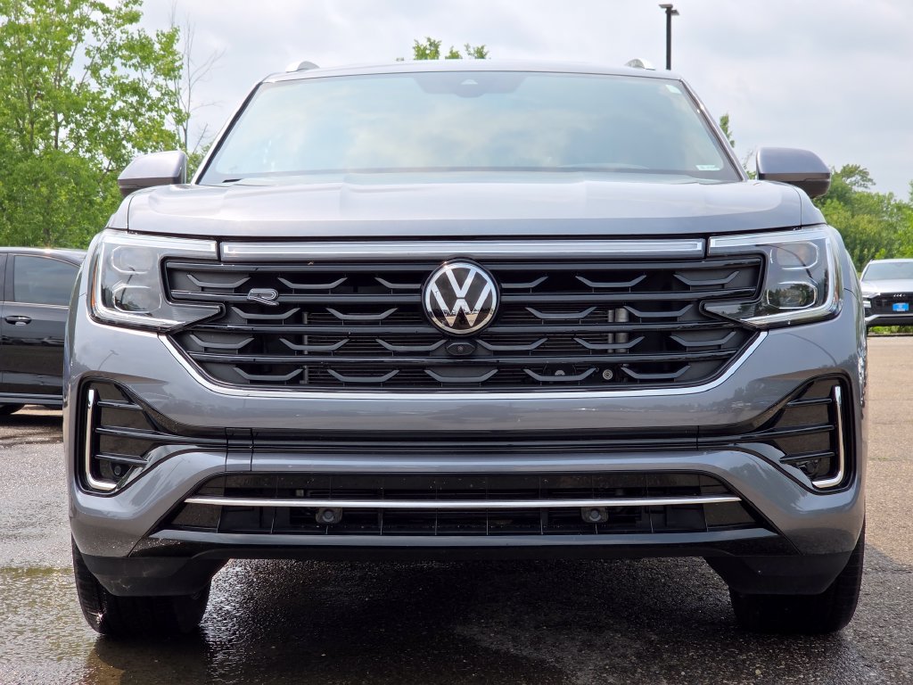 New 2024 Volkswagen Atlas Cross Sport SEL Premium R-Line AWD/4WD image 11