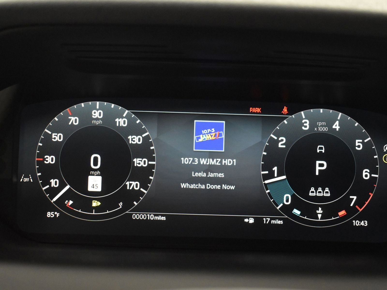 New 2024 Land Rover Discovery Sport Dynamic SE image 16