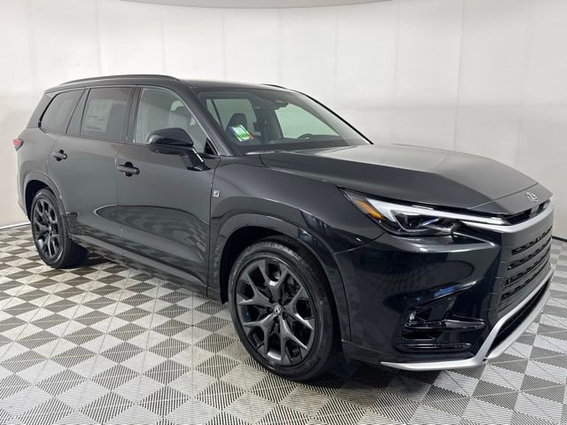 New 2026 Lexus TX 500h AWD image 11