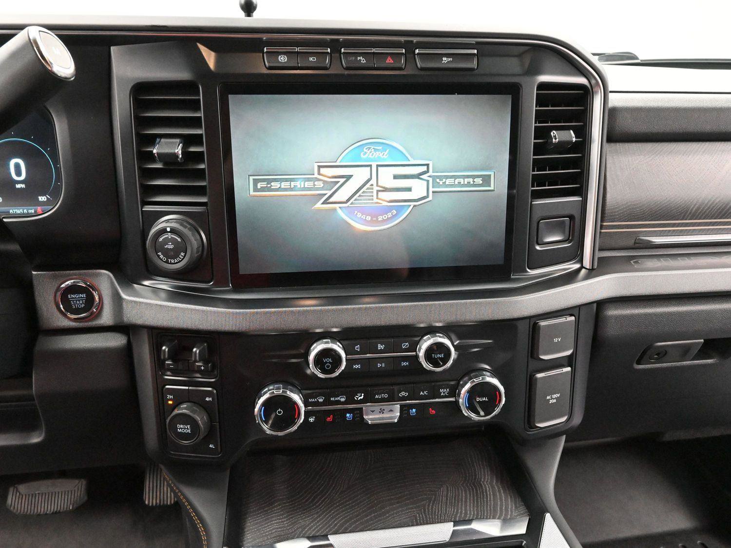 Used 2023 Ford F350 Platinum image 19