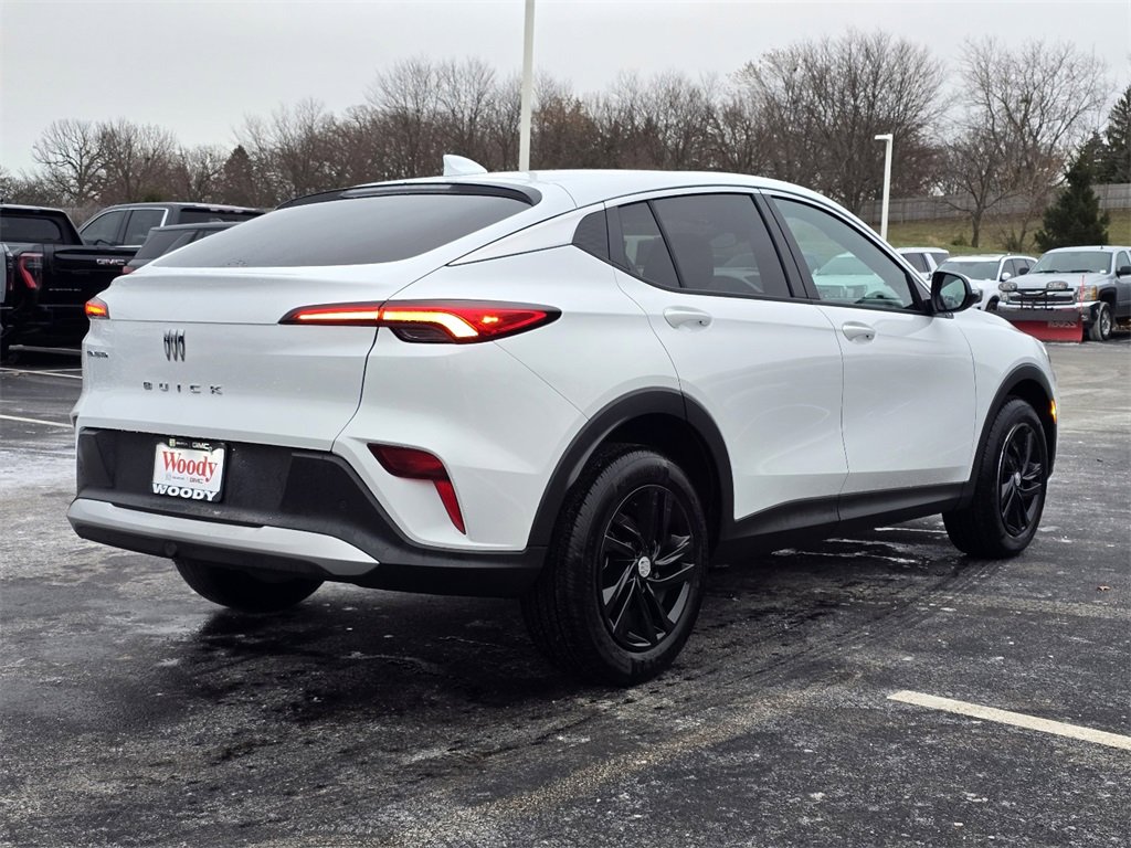 Certified 2025 Buick Envista Preferred image 8