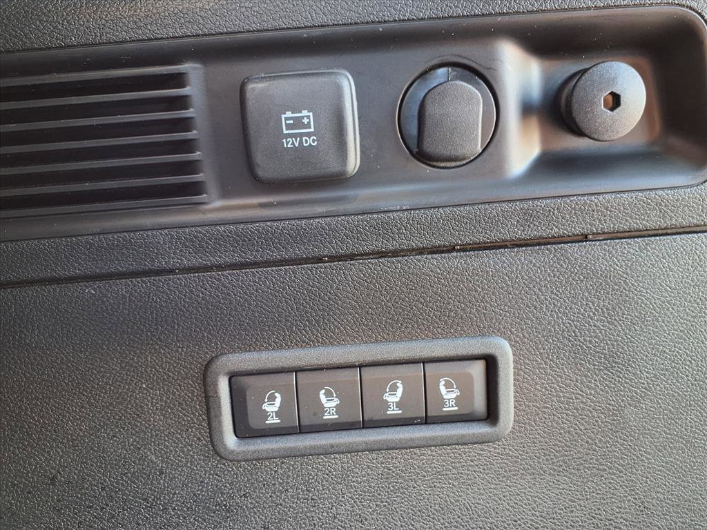 Used 2022 Jeep Wagoneer Series III w/ Rear Seat Video Group 1 image 29