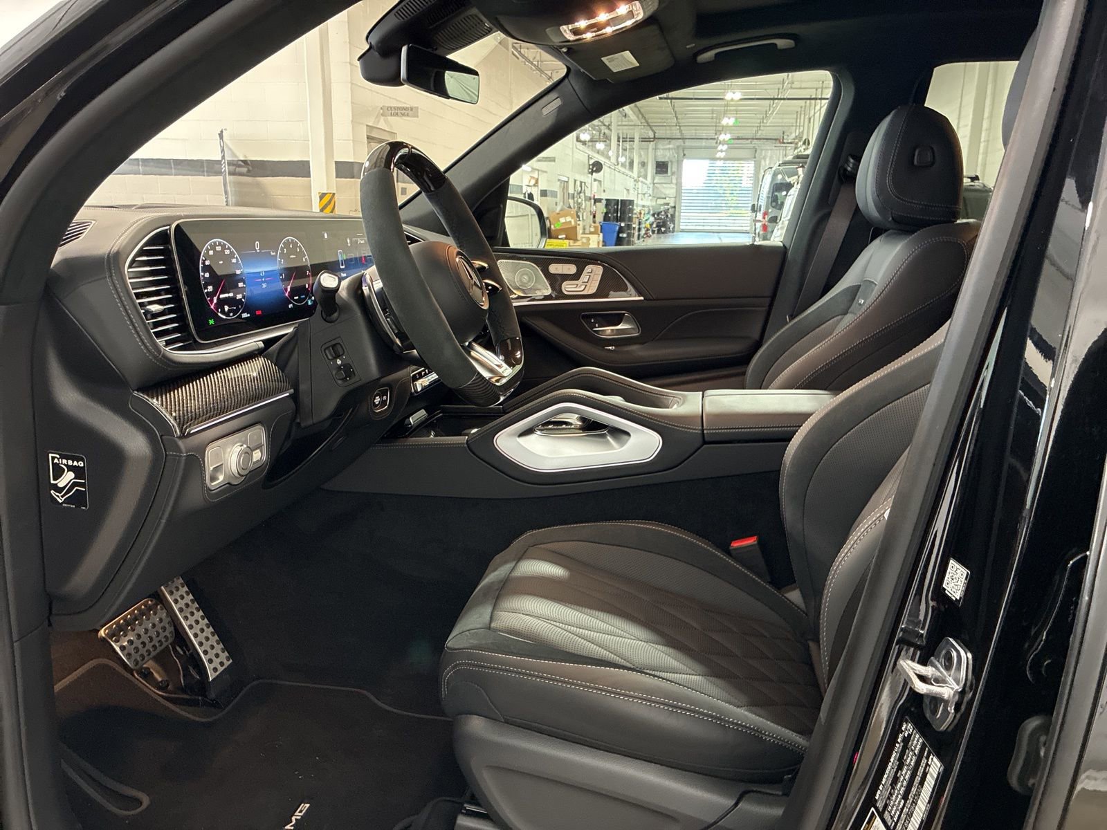 Used 2026 Mercedes-Benz GLS 63 AMG 4MATIC image 9