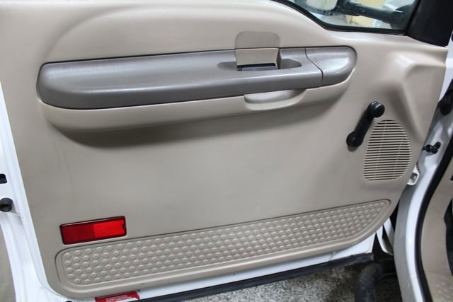 Used 2002 Ford F550 XL image 20