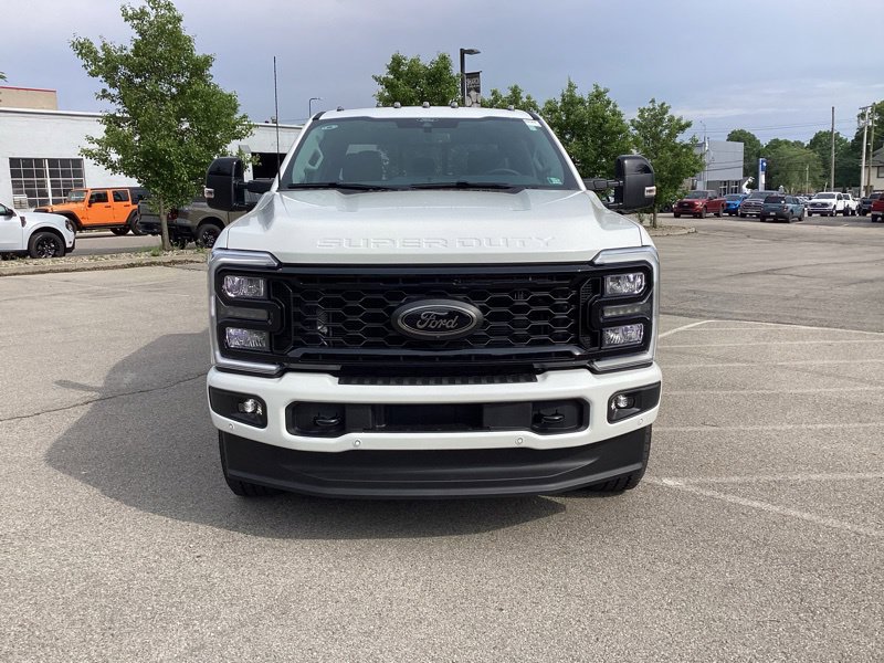 New 2026 Ford F350 Lariat w/ Black Appearance Package AWD/4WD image 2
