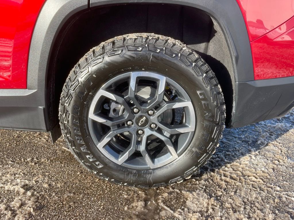 New 2026 Chevrolet Equinox ACTIV w/ Convenience Package III image 34