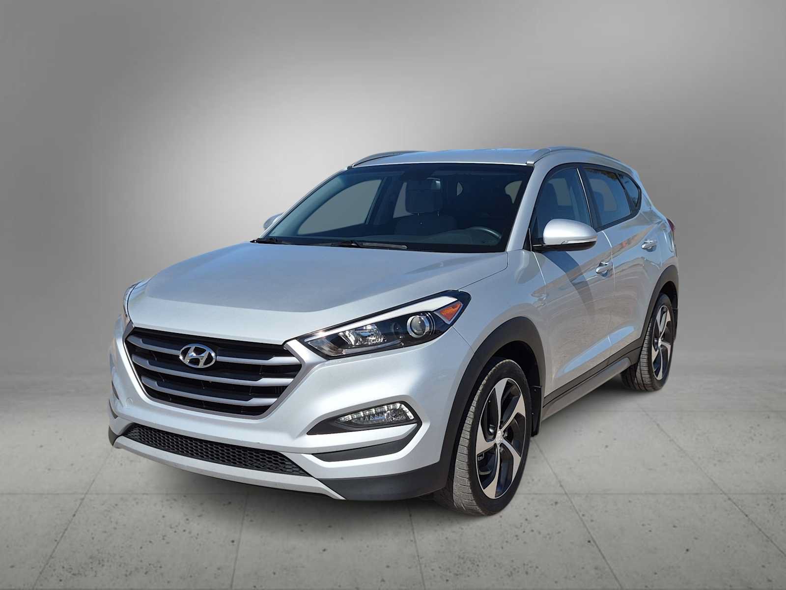 Used 2017 Hyundai Tucson Sport FWD image 4