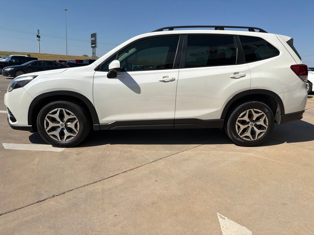 Used 2022 Subaru Forester Premium AWD/4WD image 16