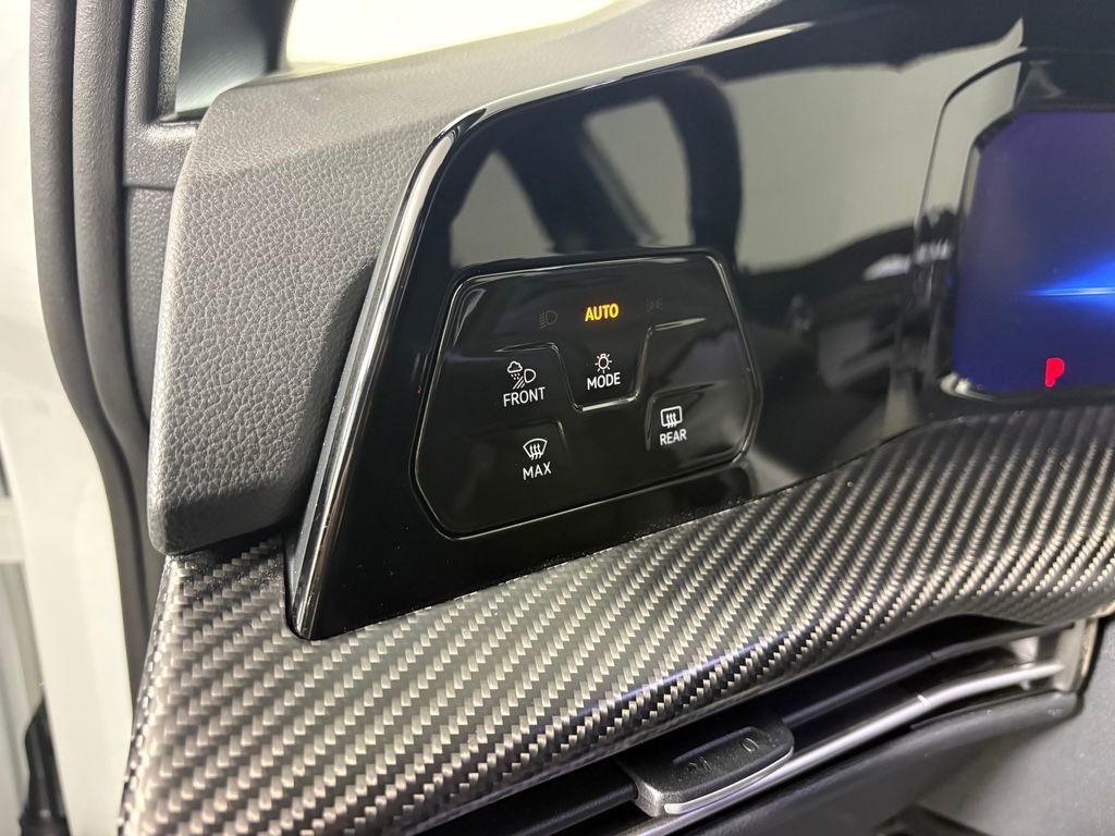 Used 2025 Volkswagen Golf R Black Edition AWD/4WD image 13