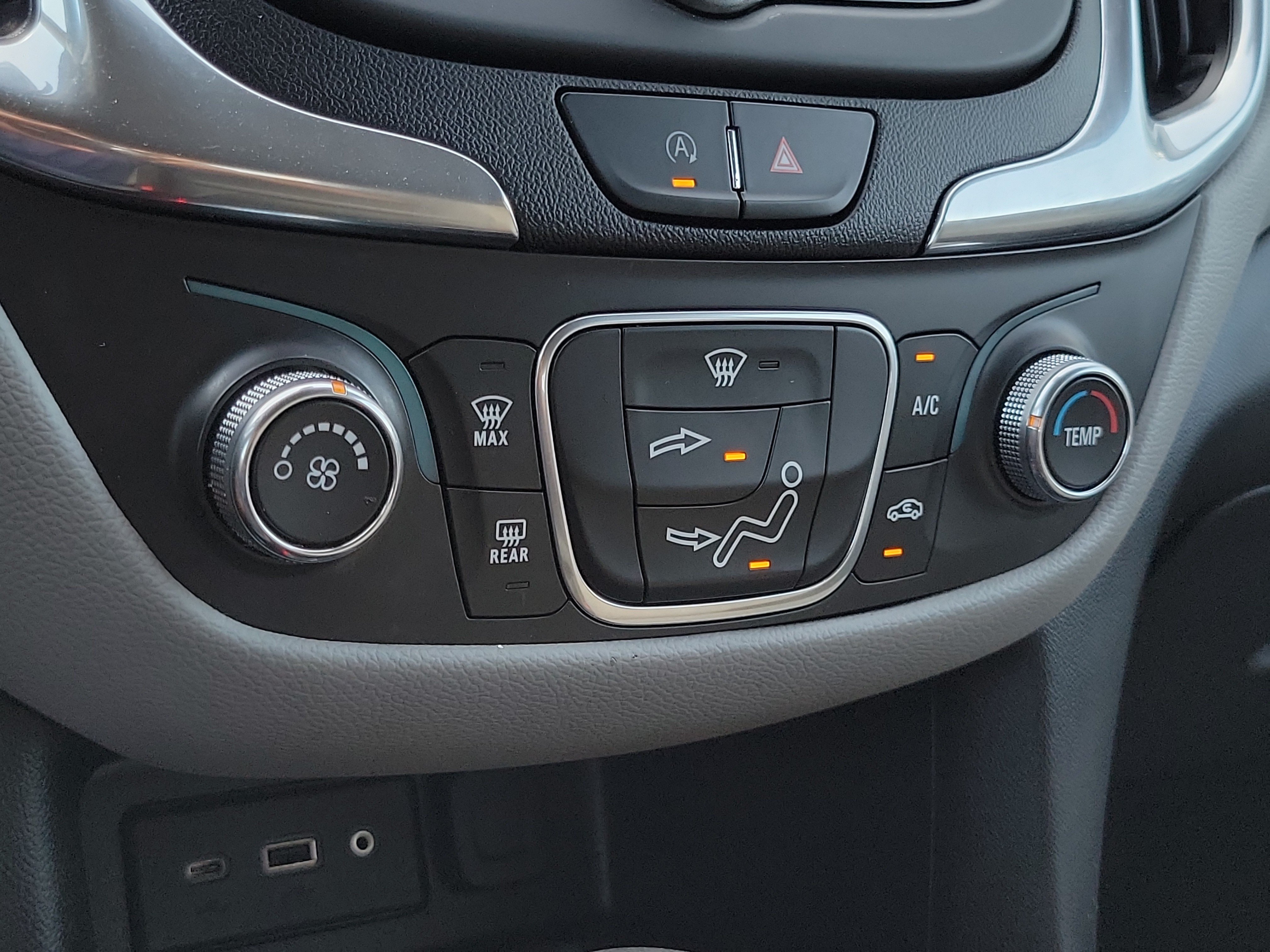 Used 2022 Chevrolet Equinox LT AWD/4WD image 27