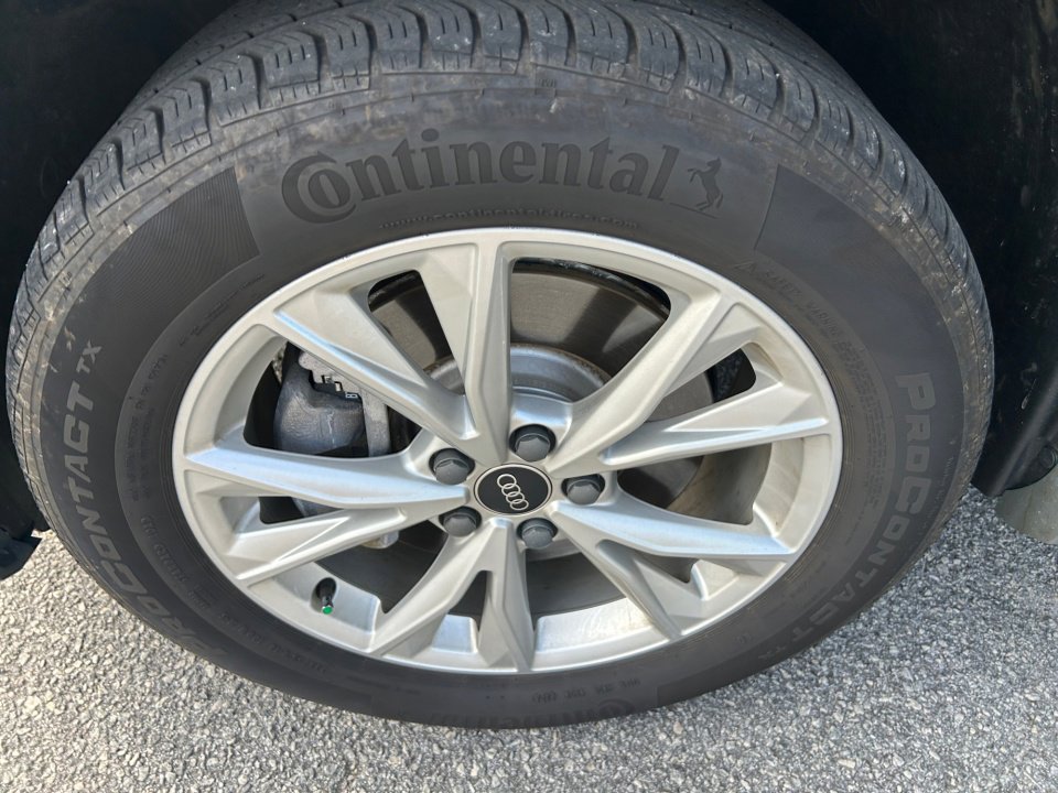 Certified 2024 Audi Q3 2.0T Premium Plus image 27
