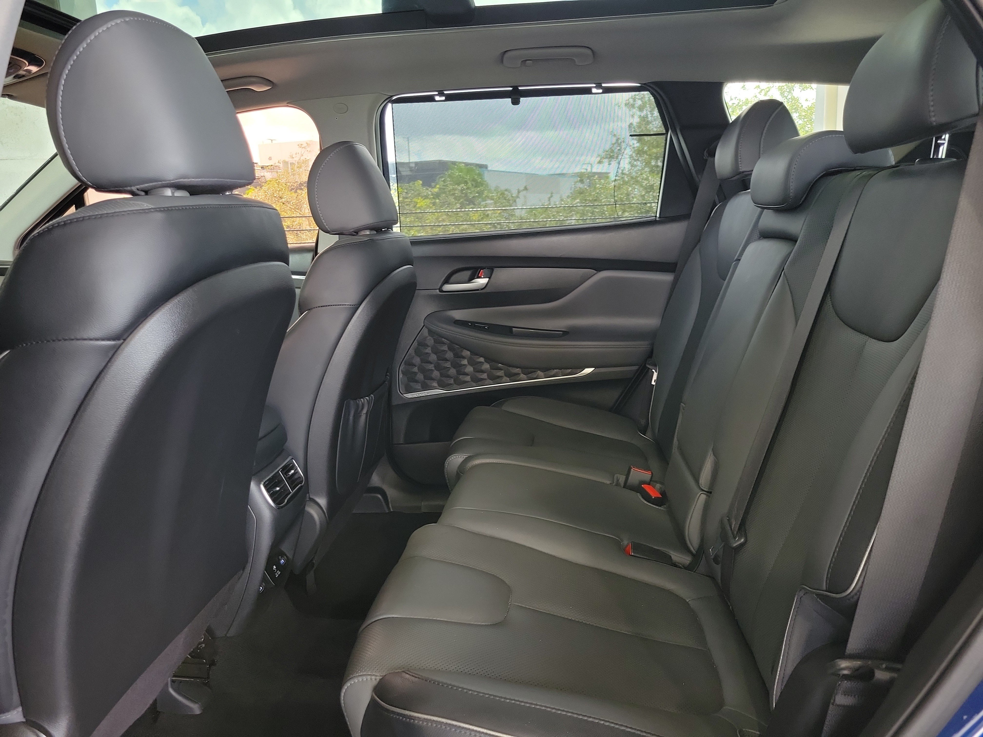 Used 2023 Hyundai Santa Fe Limited FWD image 11