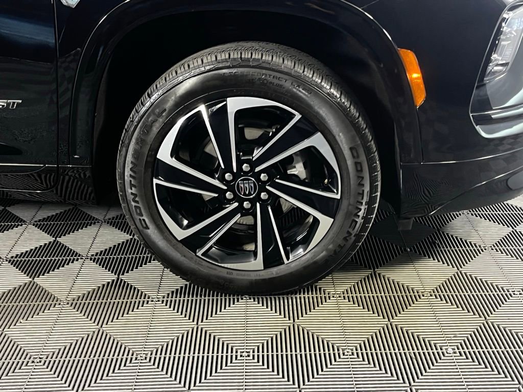 Used 2025 Buick Enclave Sport Touring image 14