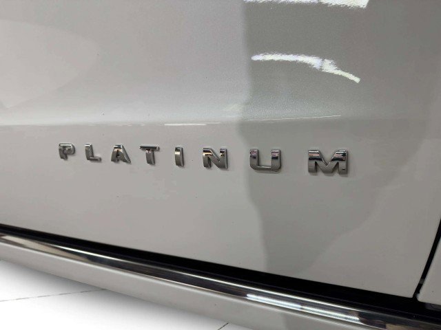 Used 2023 Ford Expedition Platinum image 24