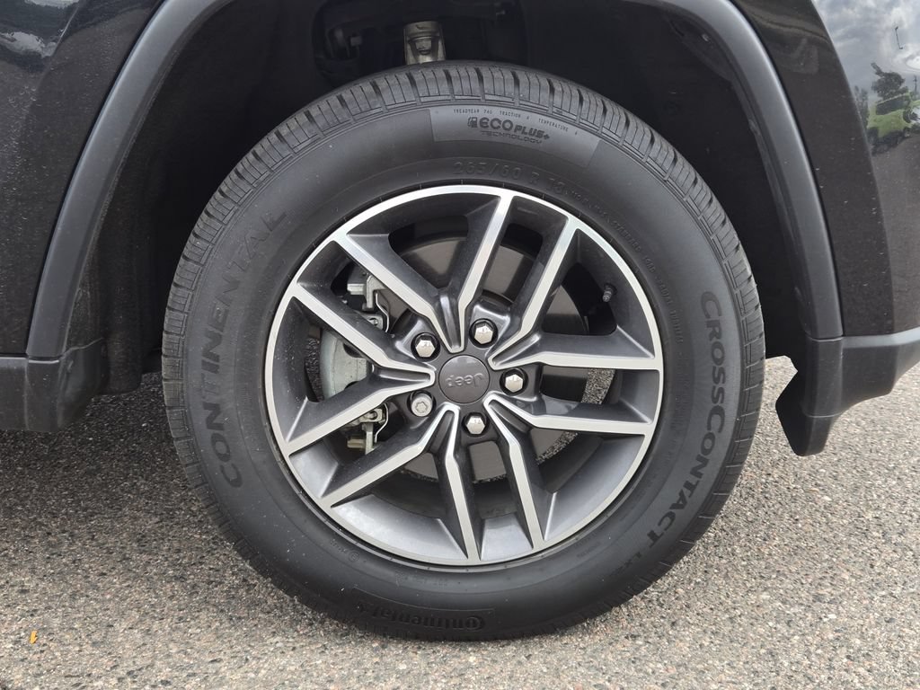 Used 2019 Jeep Grand Cherokee Limited AWD/4WD image 12