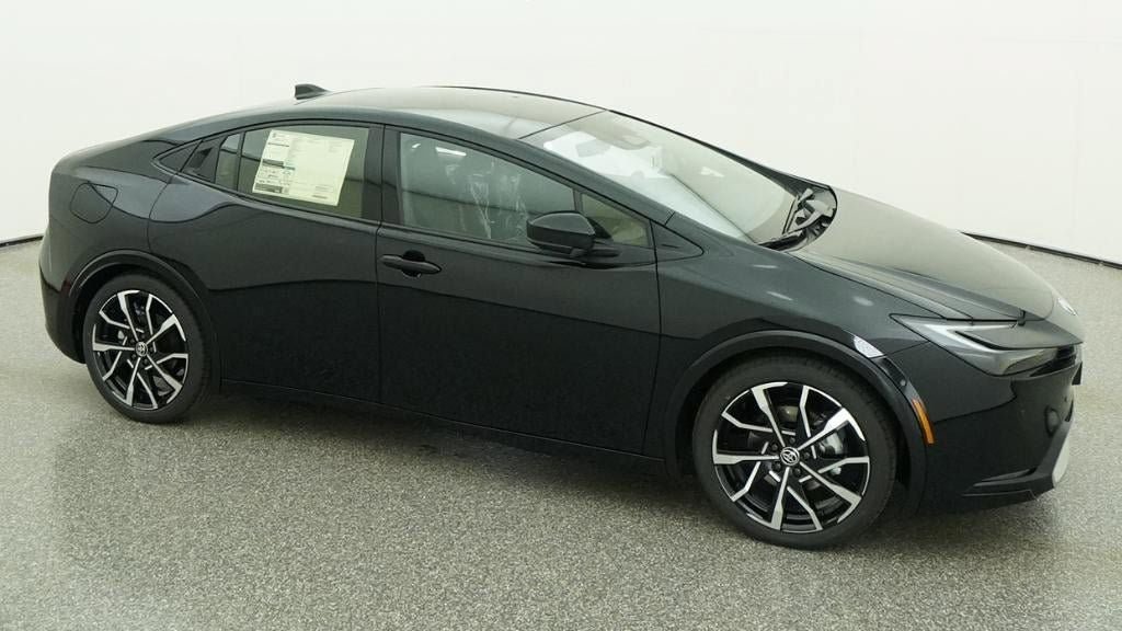 New 2026 Toyota Prius Plug-In Hybrid FWD image 12
