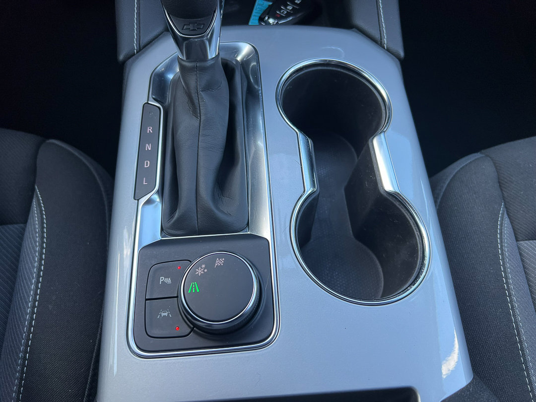 Used 2025 Chevrolet Blazer LT w/ Midnight/Sport Edition image 21