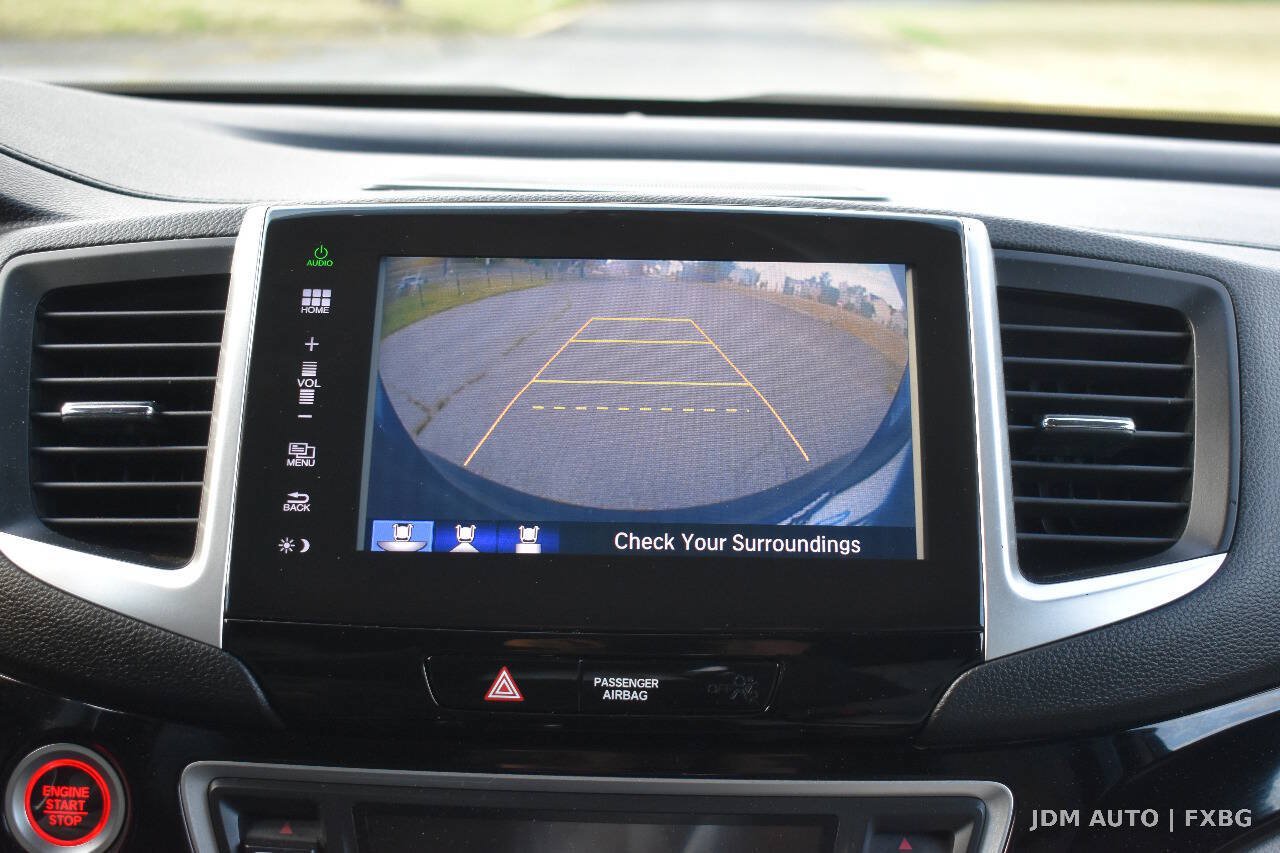 Used 2016 Honda Pilot Touring image 30