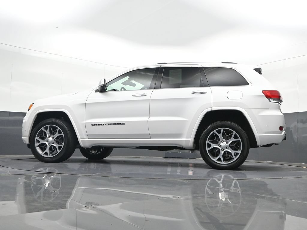 Used 2019 Jeep Grand Cherokee Overland AWD/4WD image 32