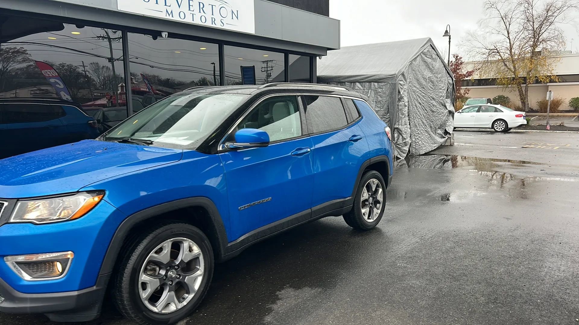 Used 2018 Jeep Compass Limited w/ Navigation Group image 3