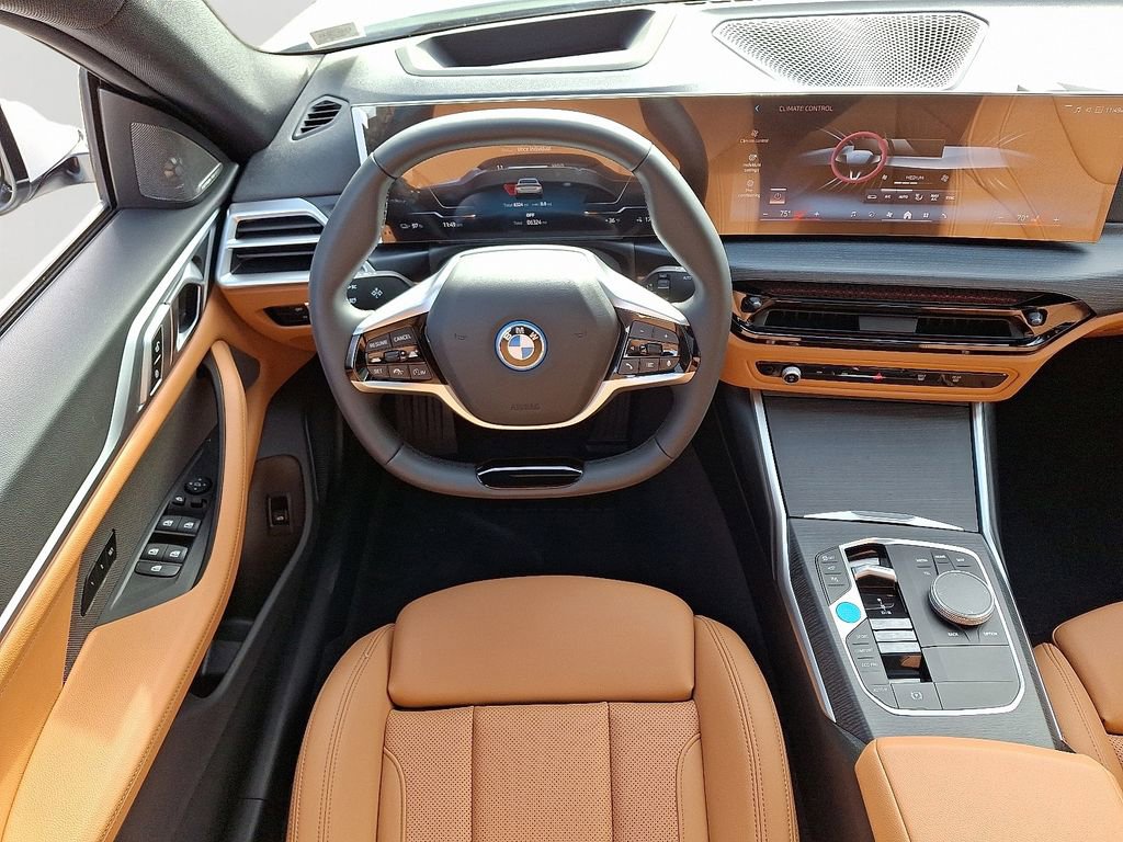 Used 2025 BMW i4 xDrive40i w/ Premium Package image 11