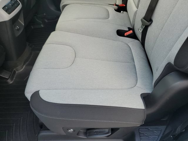 Used 2021 Hyundai Palisade SE AWD/4WD image 17