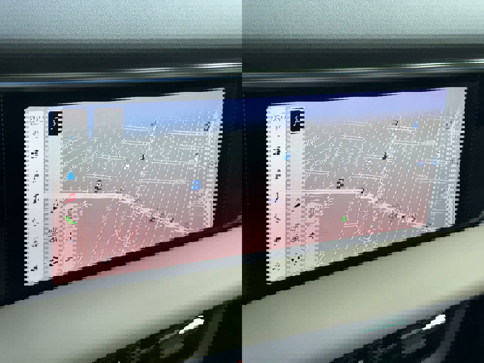 New 2025 Porsche Macan 4 Electric image 22