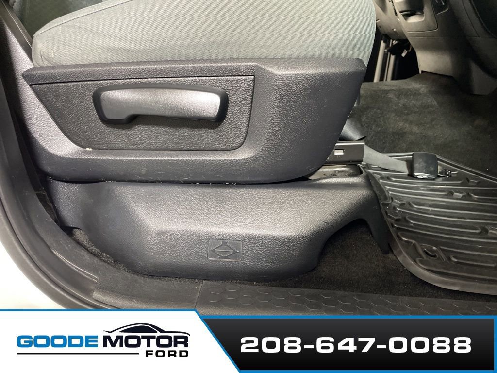 Used 2015 RAM 2500 SLT image 22