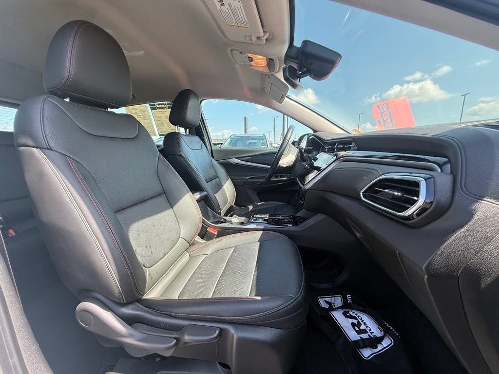 Used 2023 Chevrolet Bolt EUV LT w/ Convenience Package FWD image 28