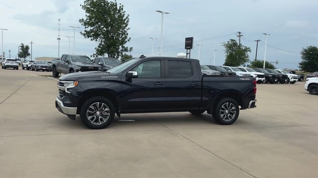 Used 2023 Chevrolet Silverado 1500 LT AWD/4WD image 6