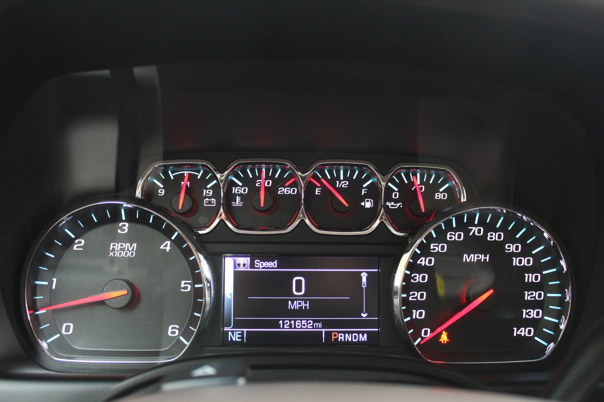 Used 2015 Chevrolet Suburban LT image 35