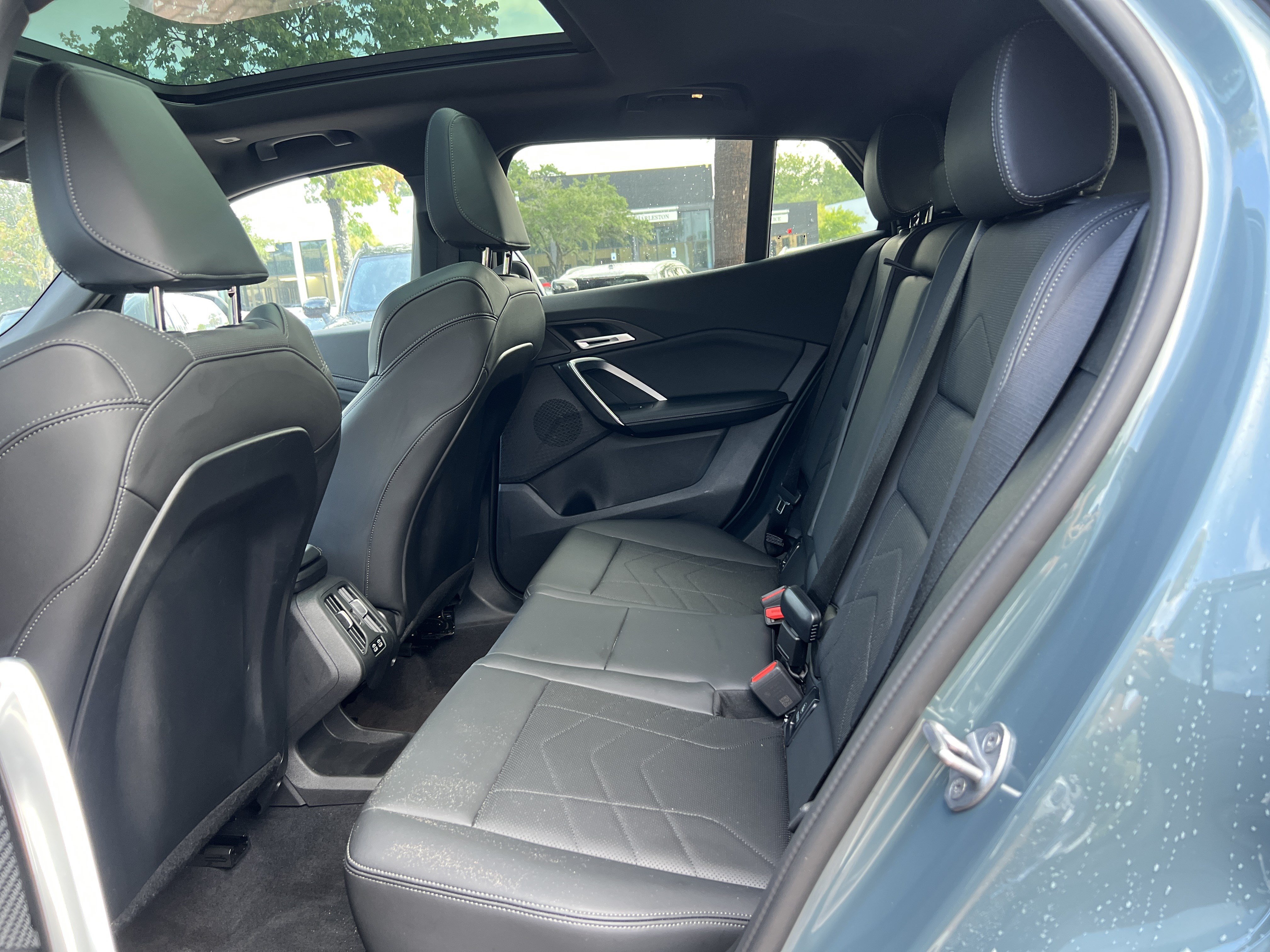 Certified 2025 BMW X2 xDrive28i AWD/4WD image 30
