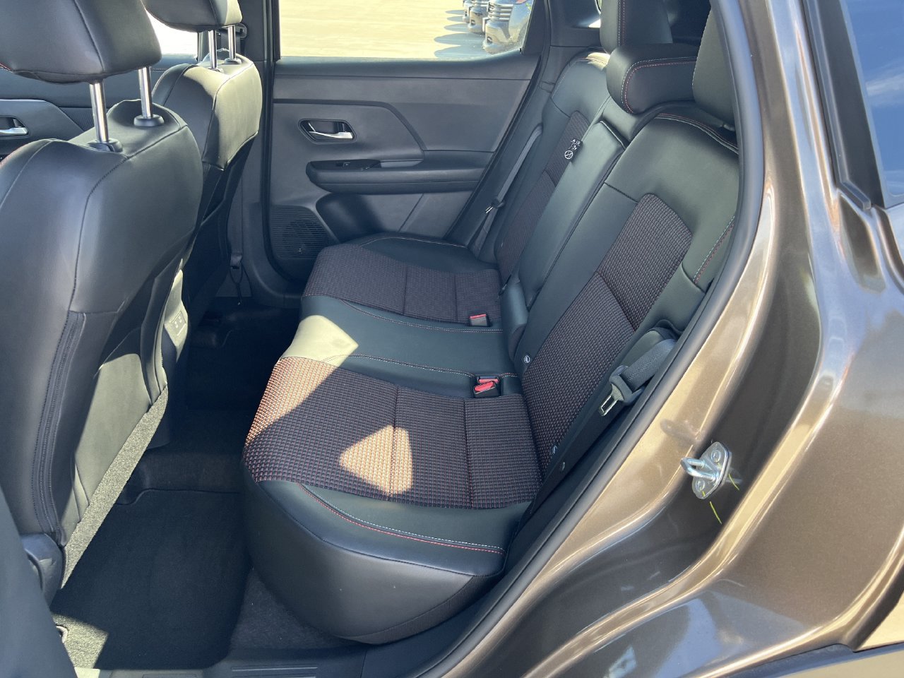 Certified 2026 Nissan Kicks SR FWD image 22