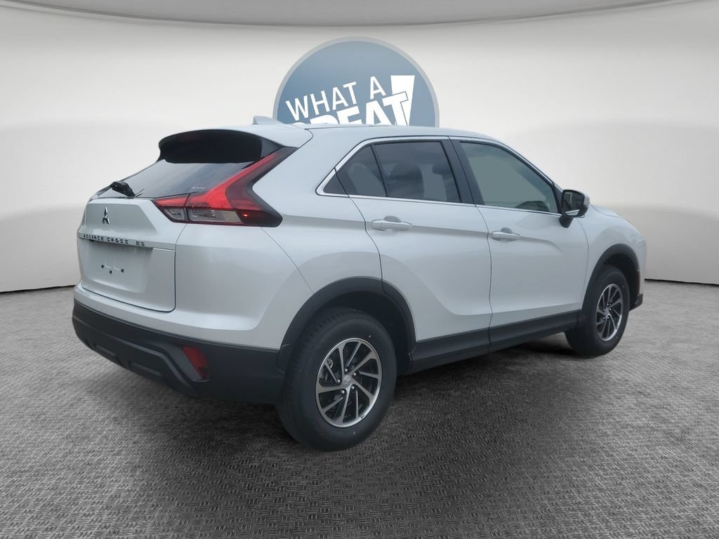 Used 2026 Mitsubishi Eclipse Cross ES AWD/4WD image 3