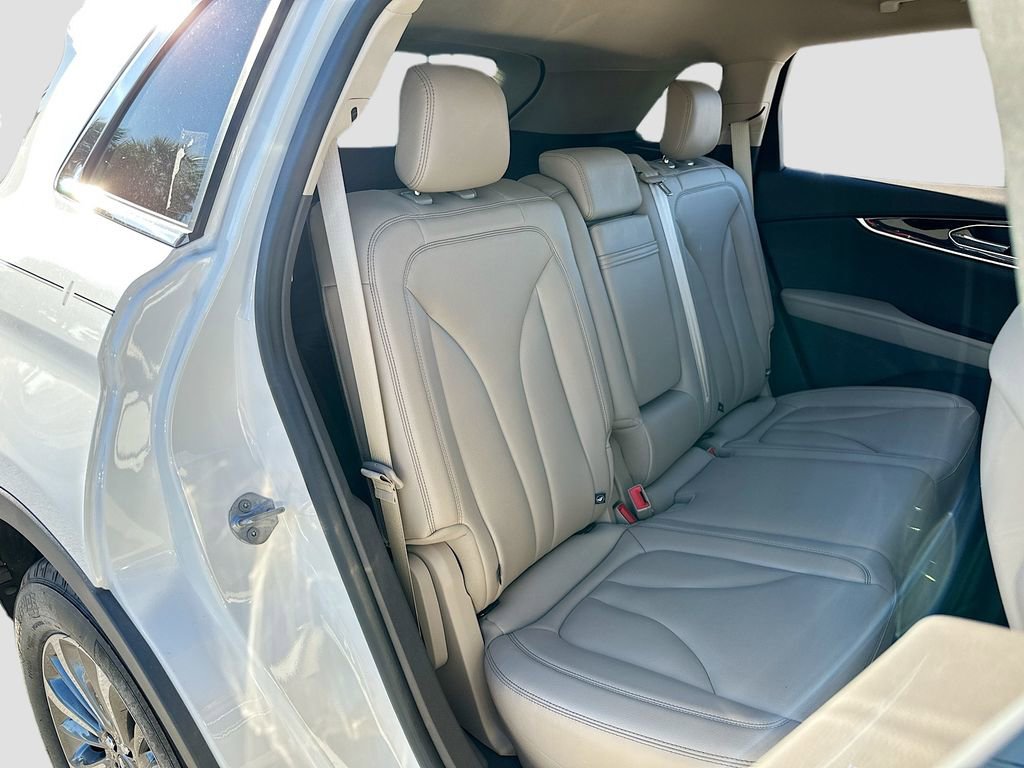 Used 2023 Lincoln Nautilus FWD w/ Premium Package image 26