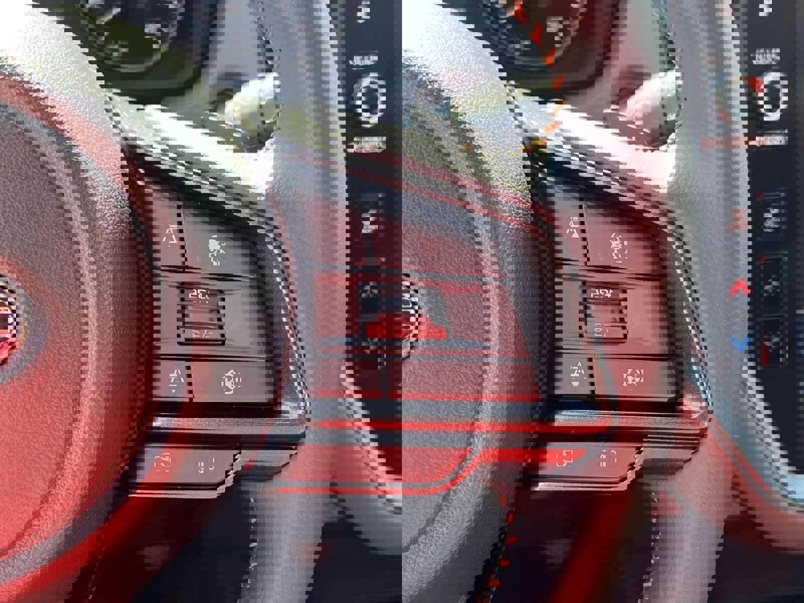 Certified 2025 Subaru Crosstrek 2.5i Limited w/ Popular Package #4A AWD/4WD image 26