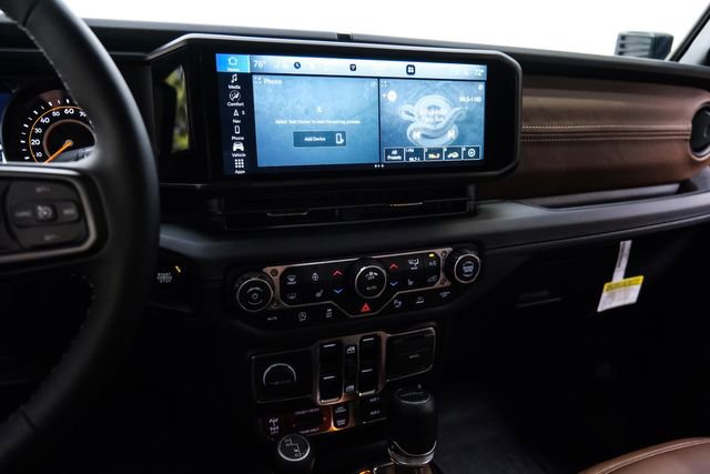 Used 2025 Jeep Gladiator Rubicon w/ Safety Group AWD/4WD image 76