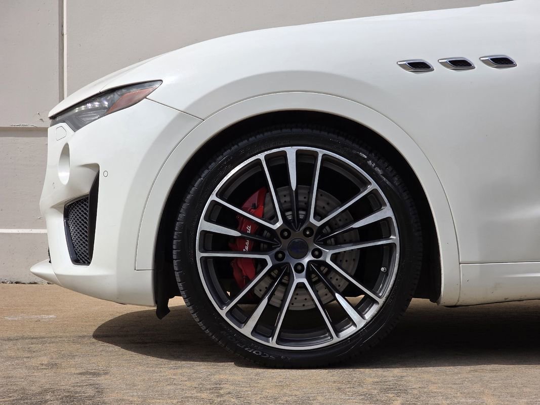 Used 2019 Maserati Levante GTS image 43