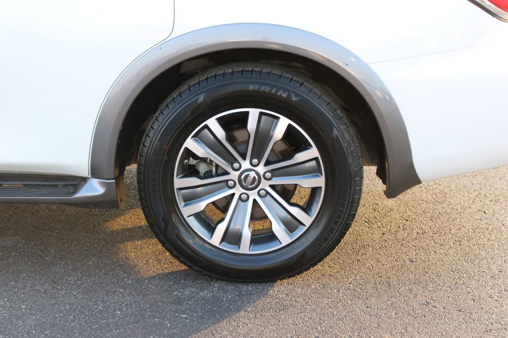 Used 2019 Nissan Armada SL w/ Premium Package image 17