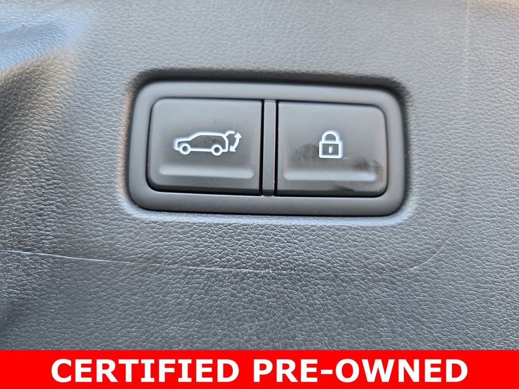 Used 2025 Hyundai Santa Fe SEL FWD image 15