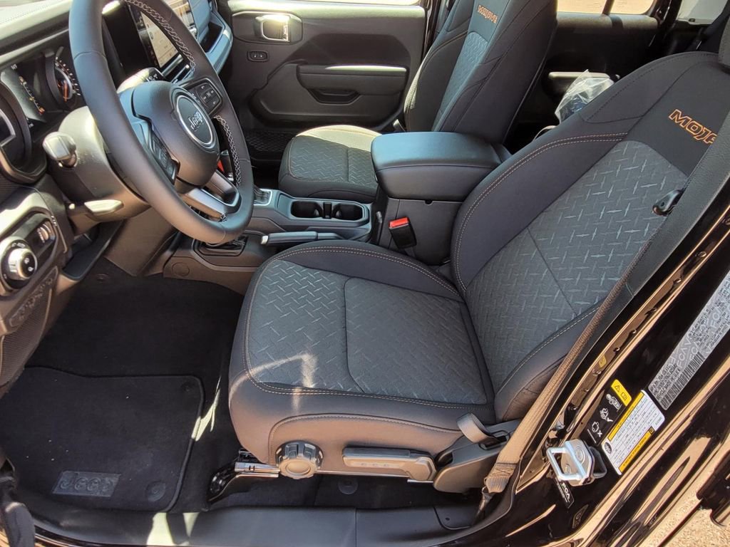 New 2025 Jeep Gladiator Mojave image 17