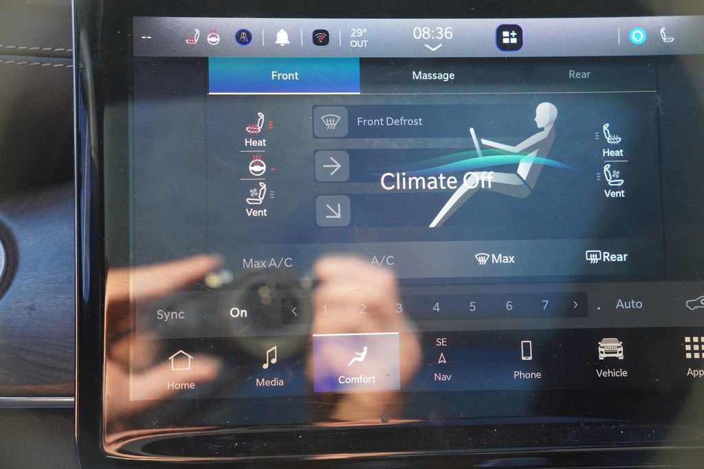 Used 2023 Jeep Grand Cherokee Overland w/ Luxury Tech Group IV image 29